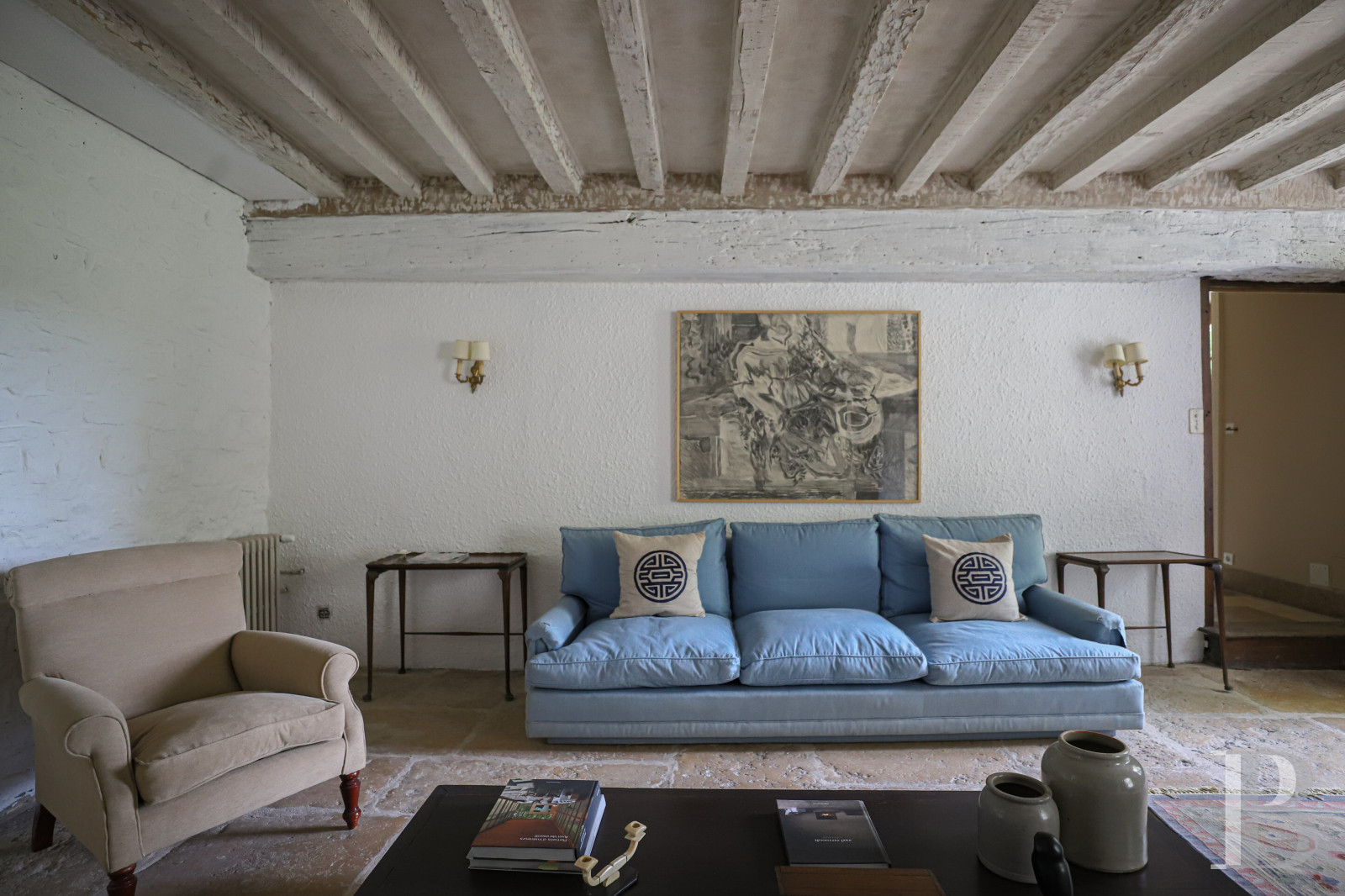 A chateau affiliated with Burgundy's greatest vineyards and permaculture to the south of Beaune - photo  n°9